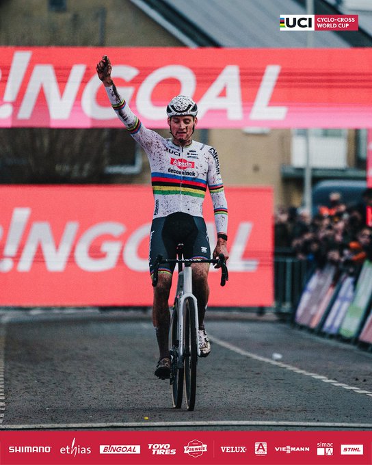 Victoria Con Pol Mica De Mathieu Van Der Poel En La Copa Del Mundo De