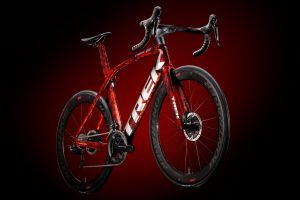 trek-icon-Madone_Molten_Marble_low_front_DS_edit