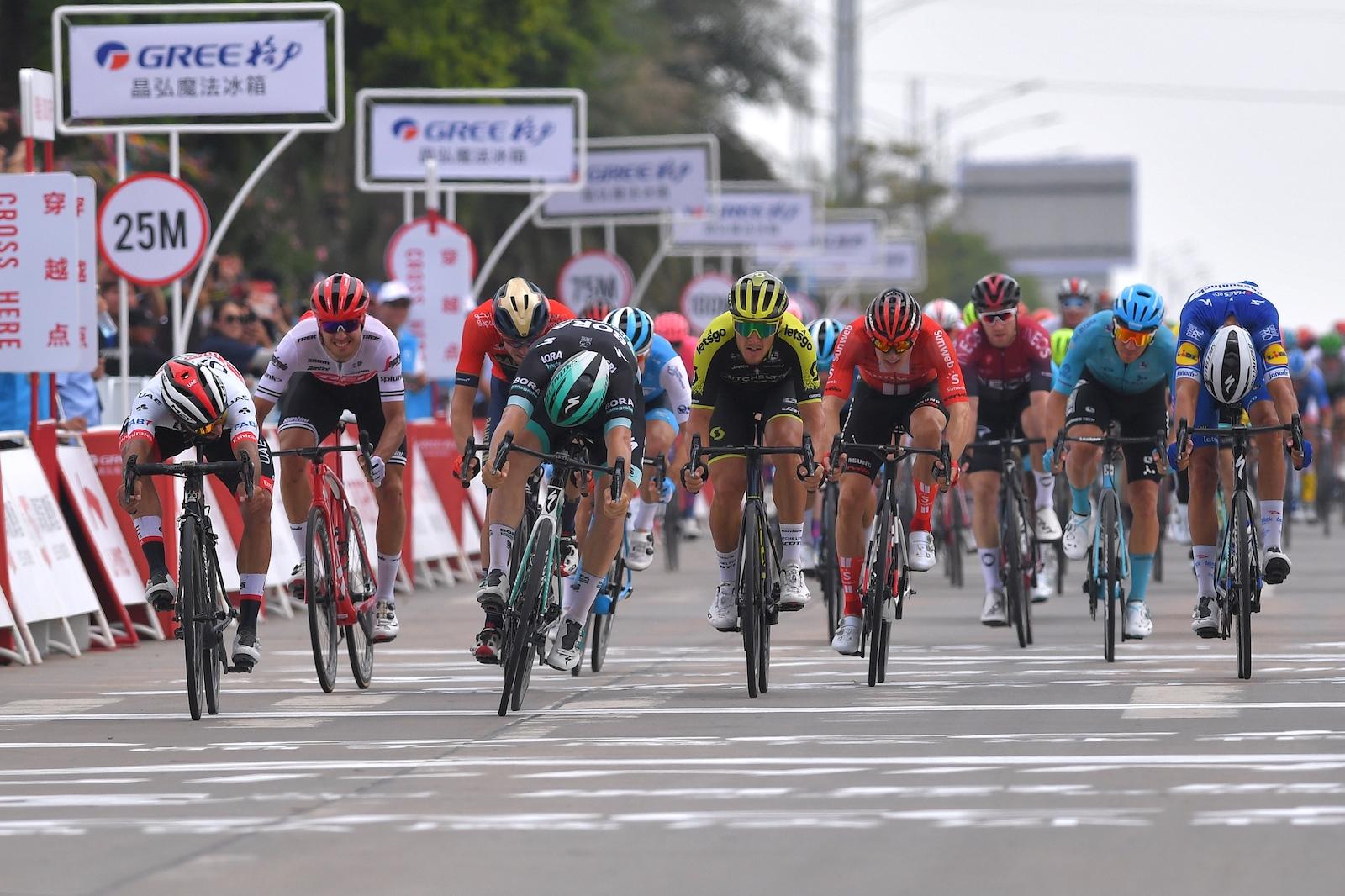 Tour Guangxi Fernando Gaviria gana cinco meses después (Vídeo) Zikloland