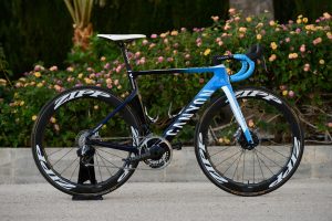 Canyon Aeroad CF SLX Team MOV - 2020 - 02