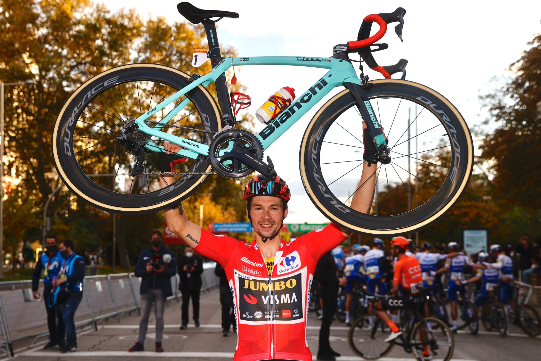 Bianchi Oltre XR4 The last dance de Primoz Roglic Zikloland