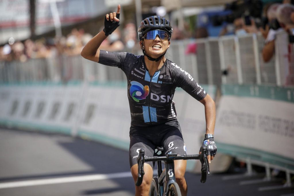 coryn-rivera-team-dsm-giro-italia-femenino-2021-etapa10