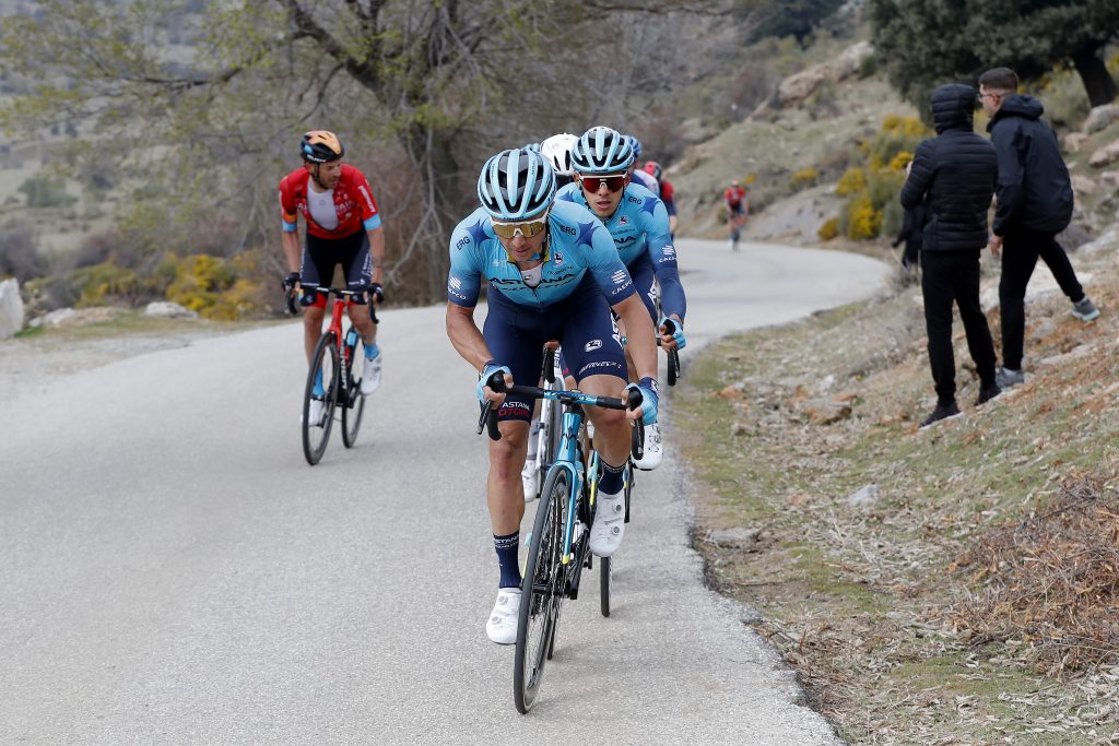 alexey-lutsenko-astana-vuelta-andalucia-2022-etapa5