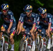 Primoz Roglic sufrió una fractura en el Tour y su presencia en la Vuelta está en el aire