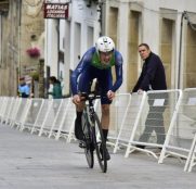 Francesc Bennassar se impone con autoridad en el prólogo de la Volta a Galicia