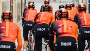 Ineos Grenadiers cambia por completo toda su estructura de mando: directores, jefe de rendimiento…