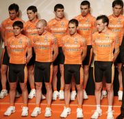 Euskaltel-Euskadi se refuerza en el volante con los fichajes de Pablo Urtasun y Rubén Pérez